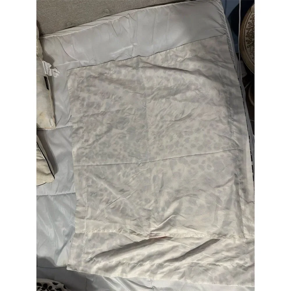 Betsy Johnson Comforter Set Queen Leopard Print Reversible w/ 2 Shams